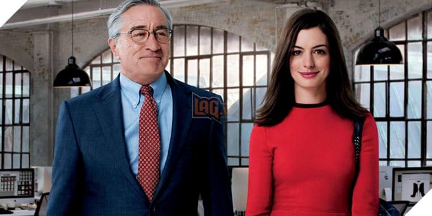 Robert De Niro và Anne Hathaway trong phim mới