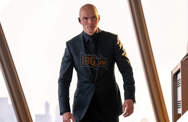 Tạo hình của sao nam Nicholas Hoult trong phim Superman