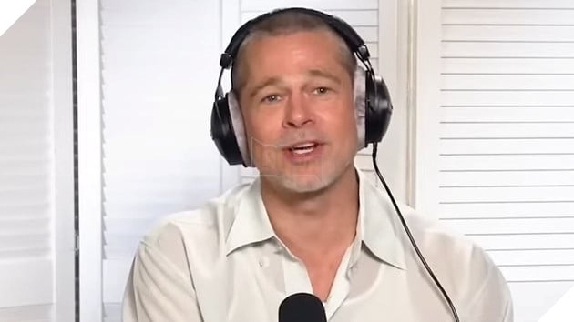 Brad Pitt trên podcast 