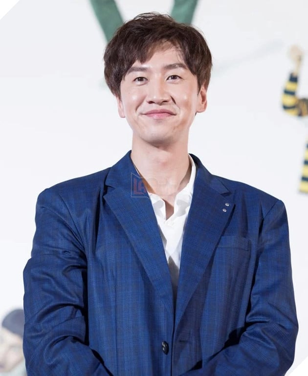 Lee Kwang Soo đảm nhận vai nam chính trong Tay Anh Giữ Một Vì Sao.