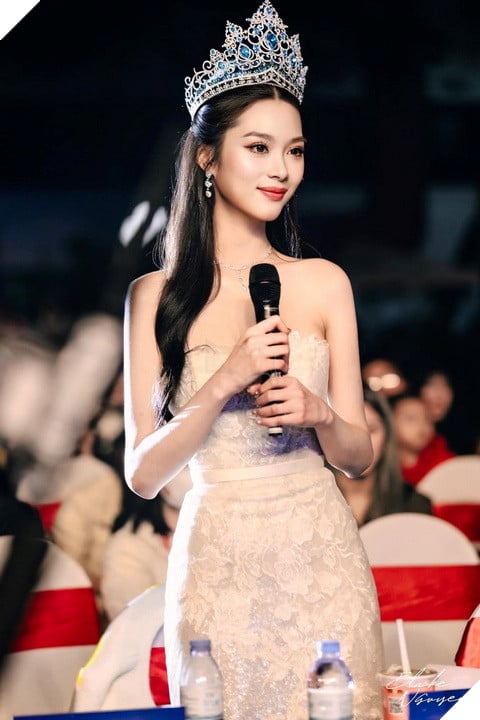 Trần Hà Linh là ai? Nữ TikToker với Tham Vọng trong Cuộc Đua Vươn Lên “Top 1” 2