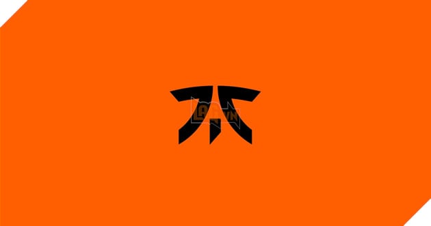 Poby gia nhập đã chính thức khiến Fnatic chốt sổ đội hình