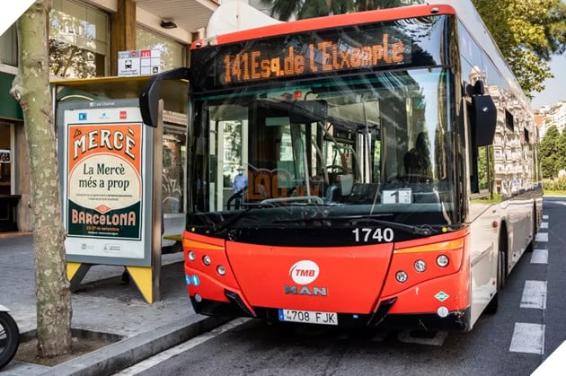Xe buýt V3 tại Barcelona vận hành 5 năm nhờ nhiên liệu tái chế từ chất thải con người