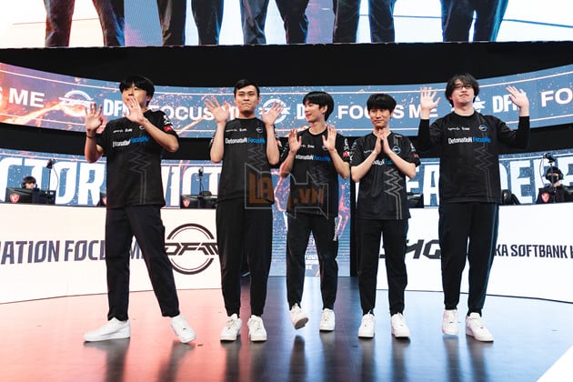 DFM có được thắng lợi lịch sử trước SHG để tiến vào Playoffs
