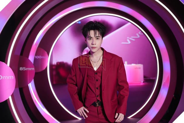 Vivo V60 5G Chính Thức Ra Mắt Thị Trường Việt Nam: Mang Cả Thế Giới Tới Gần Bạn Với Camera Siêu Tele ZEISS Thế Hệ Mới 2