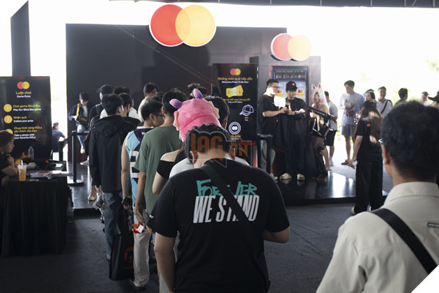 LCP 2025: Bùng Nổ Khai Mạc Chung Kết Tổng Với Hàng Ngàn Khán Giả Góp Mặt 3