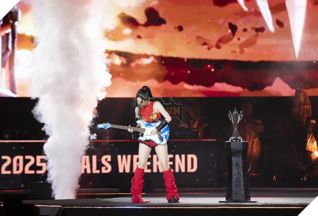 LCP 2025: Bùng Nổ Khai Mạc Chung Kết Tổng Với Hàng Ngàn Khán Giả Góp Mặt 12