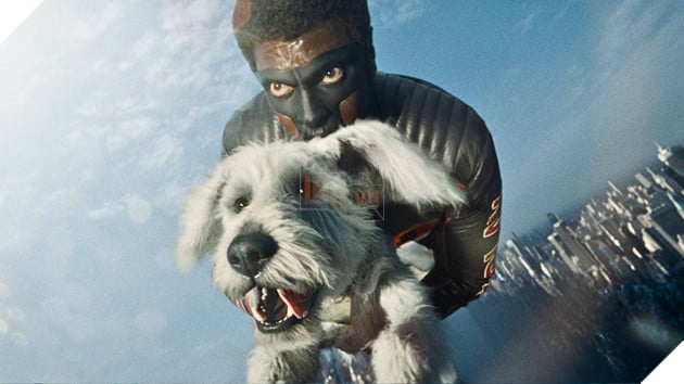 Hình ảnh cảnh Krypto cùng Mr. Terrific bị cắt trong Superman.