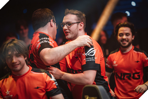 VALORANT Champions 2025: Fnatic Lội Ngược Dòng Ngoạn Mục, NRG Vẫn Trên Cơ MIBR 8