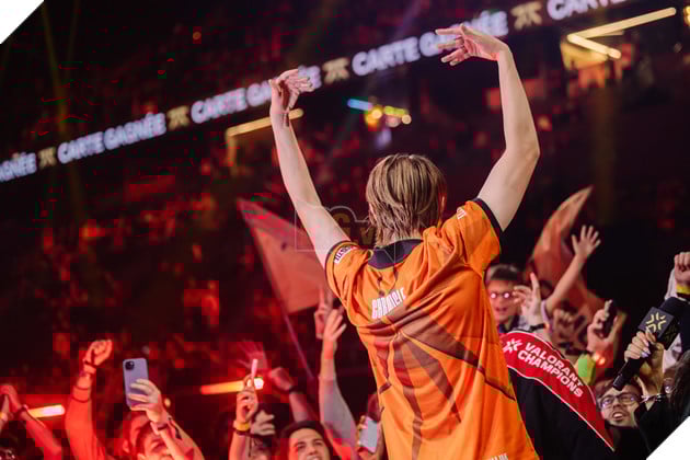 VALORANT Champions 2025: Fnatic Chronicle Gửi Lời Chào Khán Giả Việt, Hướng Đến Cúp Champions 2