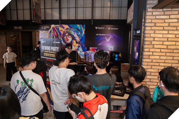 Người Hâm Mộ Esports Việt Nam Cháy Cùng Chung Kết Tổng VALORANT Champions 2025 5