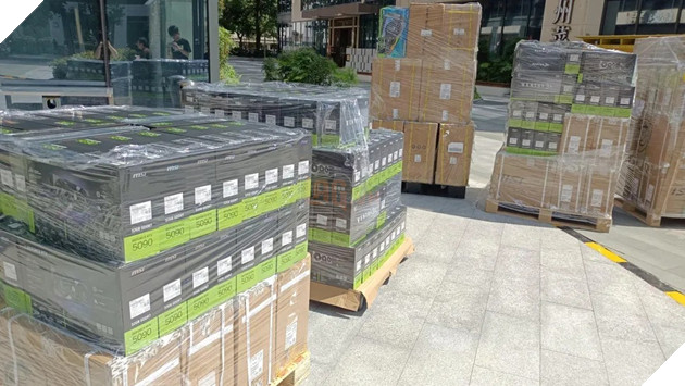 MSI lên tiếng về tin đồn bán GPU RTX 5090 tại Trung Quốc