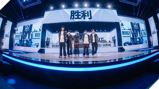 BLG ít nhiều lấy lại sự tự tin với thắng lợi trước FNC