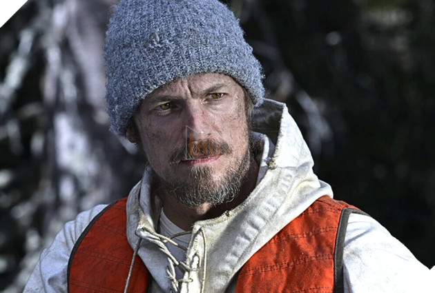 Hình ảnh về nam diễn viên Joel Kinnaman trong phim Icefall.