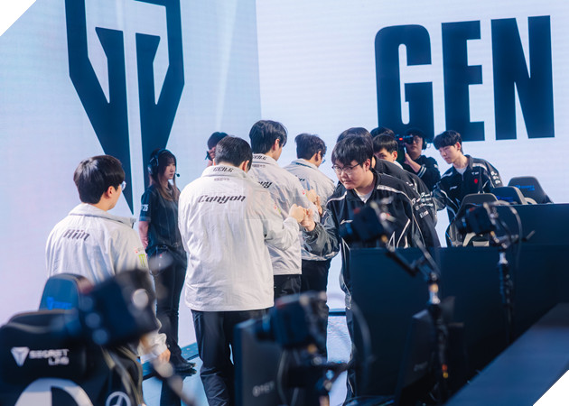 CKTG 2025: Team Secret Whales Kết Thúc Hành Trình, GEN.G Hủy Diệt TOP Esports 9