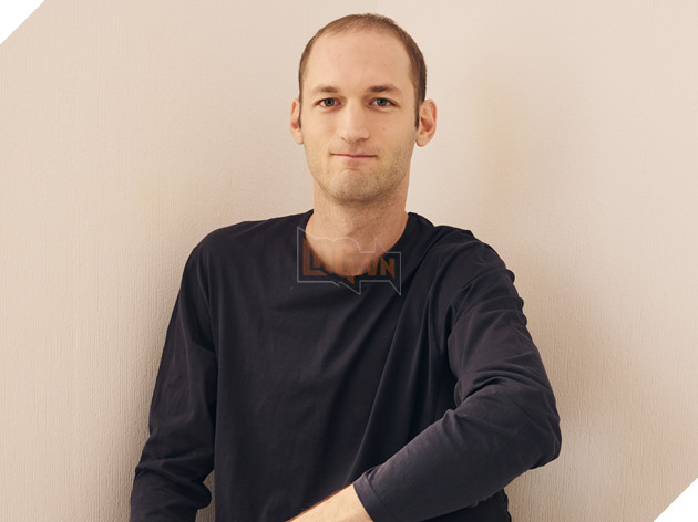 Hình ảnh nam đạo diễn của phim Diciannove - Giovanni Tortorici.