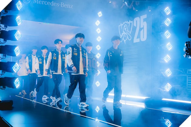 CKTG 2025: KT Rolster Thi Đấu Bài Bản Và Chắc Chắn, Thẳng Tiến Đến Bán Kết