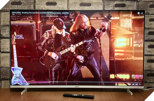 YouTube nâng cấp trải nghiệm xem TV với AI upscale và thumbnail 4K