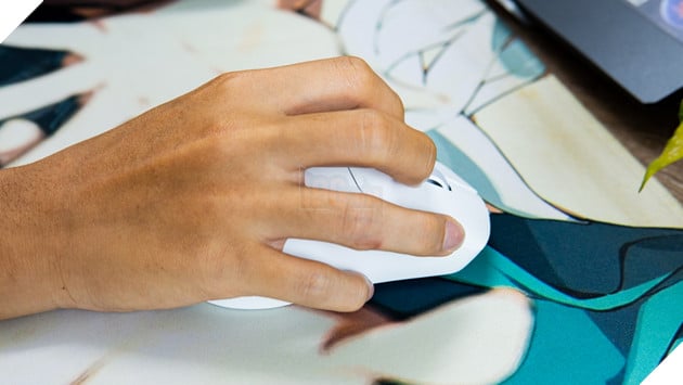 Review Corsair Sabre V2 Pro Ultralight Wireless: Chuột Gaming Cực Nhẹ, Siêu Nhanh, Chuẩn Cho Game Thủ FPS 16