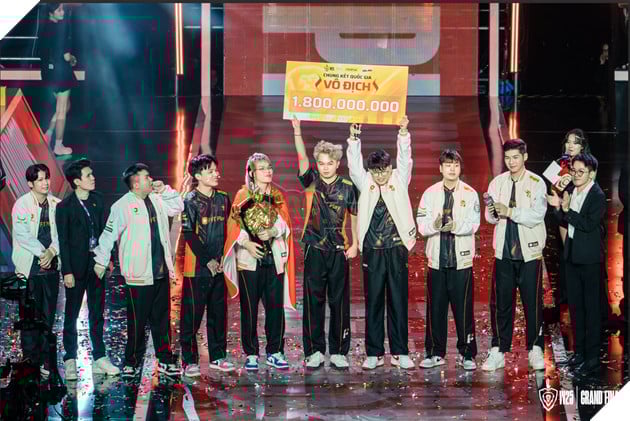 Người Hâm Mộ FPT Flash Bùng Nổ Cảm Xúc Trước Chiến Thắng Lịch Sử Tại ĐTDV Mùa Đông 2025 8