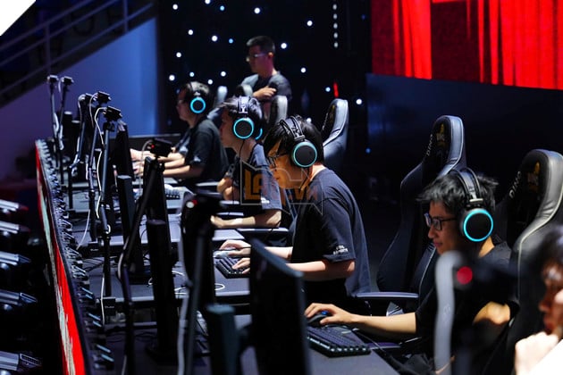 VĐV Bùi Tuấn Kiên Vô Địch Mùa Đầu Tiên Của Giải Vô Địch Quốc Gia Đấu Trường Chân Lý Việt Nam 2