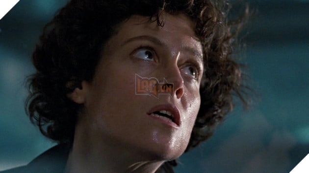 Hình ảnh về sao nữ Sigourney Weaver trong loạt phim Alien.