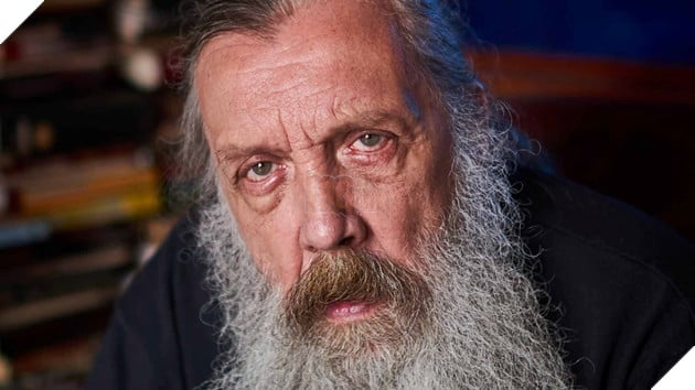 Hình ảnh về nhà văn nổi tiếng Alan Moore.