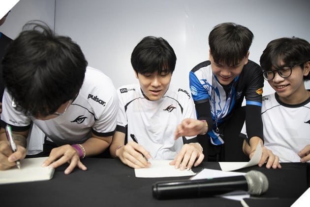 Đông Đảo Người Hâm Mộ LMHT: Tốc Chiến Góp Mặt Tại Wild Rounds SMASH 2025 9