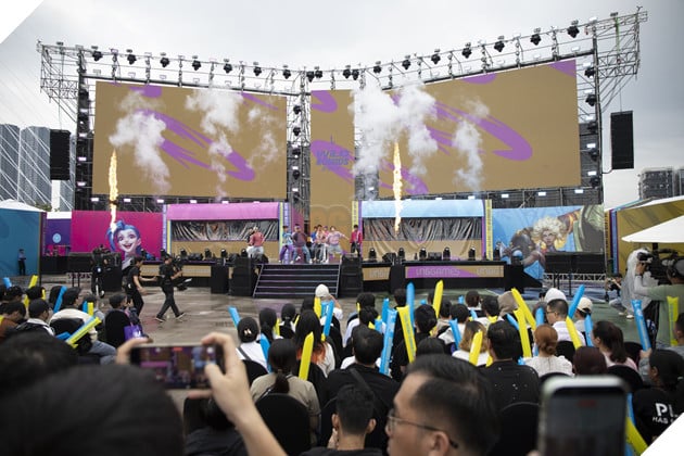 Đông Đảo Người Hâm Mộ LMHT: Tốc Chiến Góp Mặt Tại Wild Rounds SMASH 2025 22