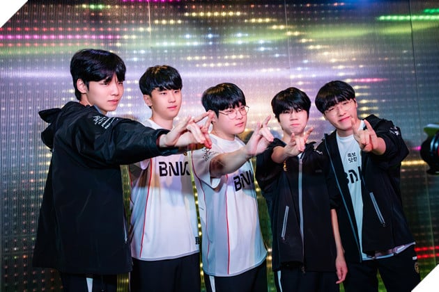 LMHT: LCK Bùng Nổ Một Loạt Tin Chuyển Nhượng Với Nhiều Cái Tên Kết Thúc Hợp Đồng