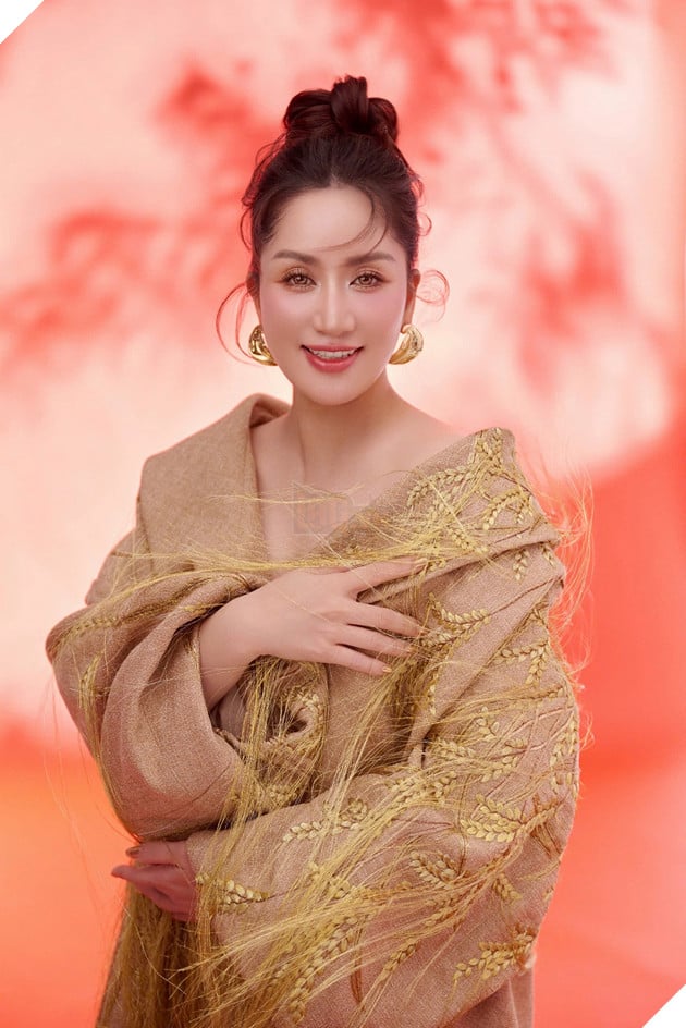 Khánh Thi Kết Hợp Cùng Việt Max - Viết Thành - Linh 3T Trong Giải Vô Địch Quốc Gia Breaking - Hiphop Showcase 2025 3