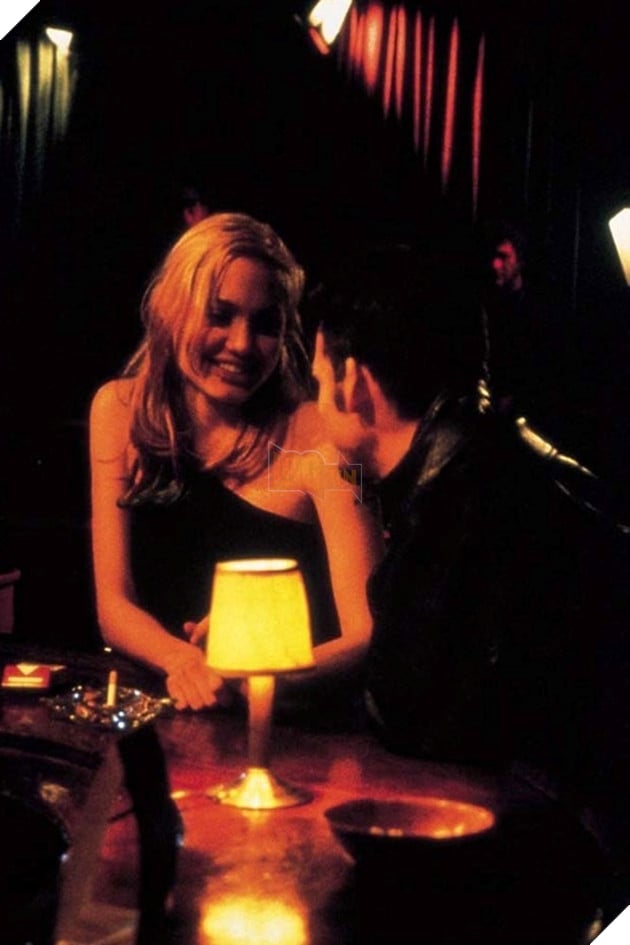 Hình ảnh Angelina Jolie trong phim Hell’s Kitchen (1998).