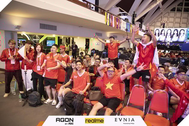 SEA Games 33: Bầu Không Khí Bùng Nổ Trong Ngày Thi Đấu MLBB Nữ Và FC Online 7