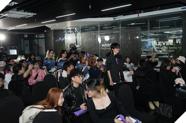 Bùng nổ cảm xúc tại Chung kết Offline giải đấu VALORANT Rising Flame 8