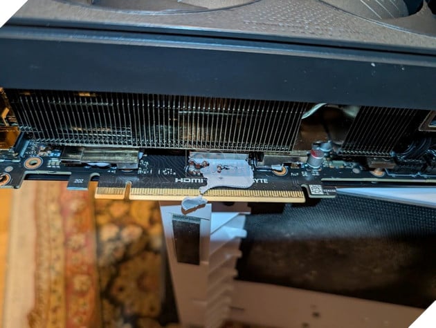 Gigabyte ngừng dùng keo tản nhiệt bị rò rỉ trên RTX 5000 và chuyển sang thermal pad 3