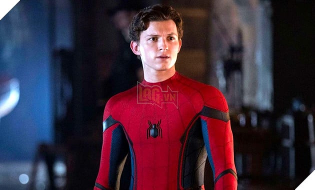 Hình ảnh sao nam Tom Holland trong tạo hình Spider-Man.