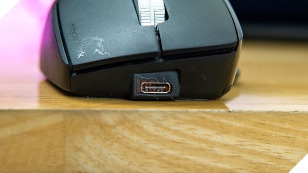 Trên tay HyperWork Macro: Siêu chuột 9 nút, có màn hình OLED, di chuyển mượt trên mặt kính 9