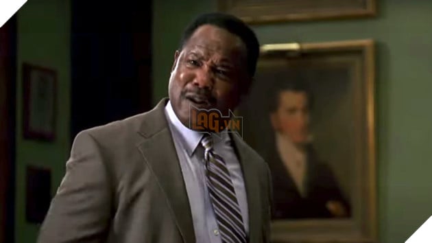 Hình ảnh về cố diễn viên Isiah Whitlock Jr. trong phim The Wire.