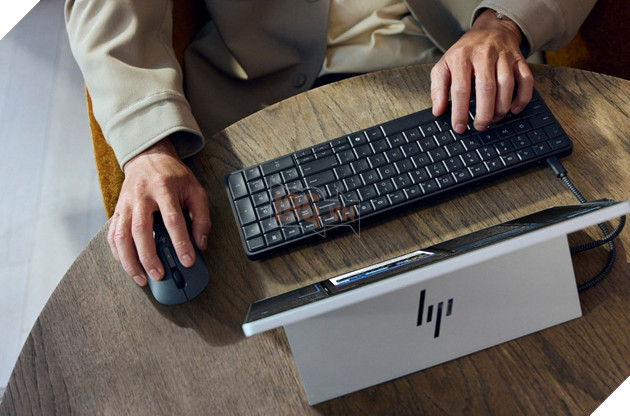 HP EliteBoard AI PC gây chú ý tại CES 2026 với toàn bộ hệ thống Ryzen tích hợp trong bàn phím 3