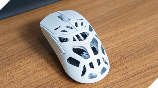 Trên Tay Corsair Sabre v2 Pro Wireless MG: Khung magie, phản hồi siêu nhanh và sự ổn định cho đấu trường FPS 3