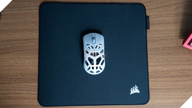 Trên Tay Corsair Sabre v2 Pro Wireless MG: Khung magie, phản hồi siêu nhanh và sự ổn định cho đấu trường FPS 16