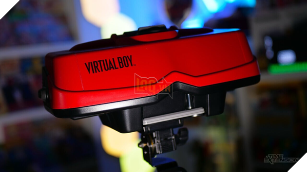 The Slow Mo Guys “giải phẫu” Virtual Boy: Thất bại thương mại nhưng là bước đi vượt thời đại của Nintendo