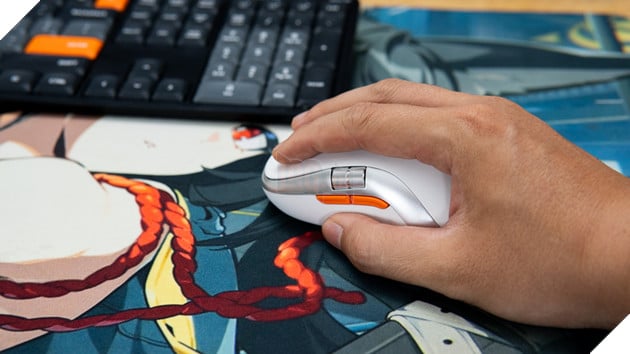 HyperWork Silentium Gen 2: Chuột công thái học yên lặng, pin “trâu”, có con lăn ngang hiếm thấy trong tầm giá 7