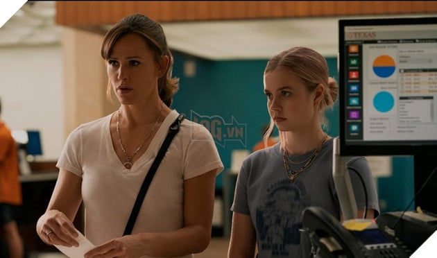 Hình ảnh về The Last Thing He Told Me.