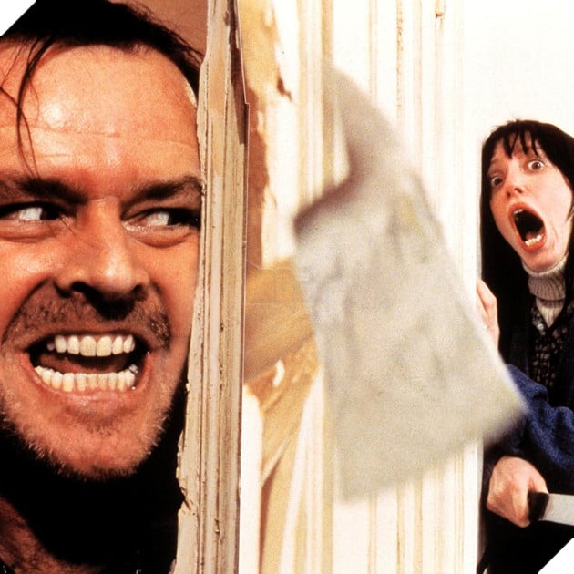 Hình ảnh Jack Nicholson đập cửa bằng rìu trong phim The Shinning.