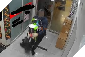 Trộm RTX 5090 hàng khủng nhưng phải lấy thân mình làm túi đựng vì... quên đồ nghề 2