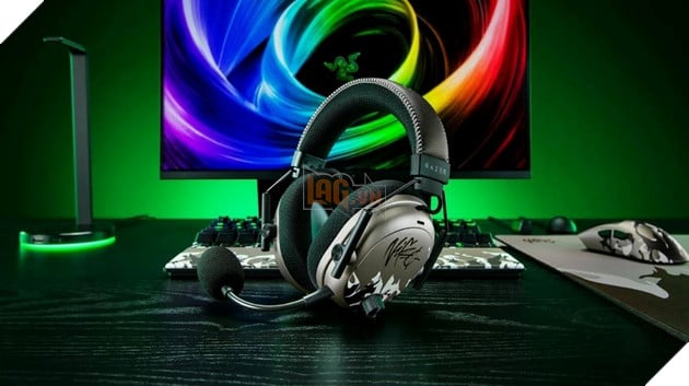 Razer chính thức trình làng vũ khí mới cùng huyền thoại NiKo 4