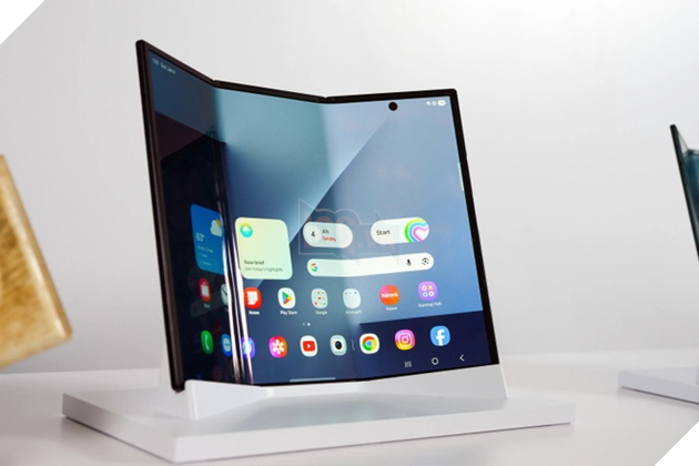 Galaxy Z TriFold sắp bị khai tử dù cứ mở bán là cháy hàng 2