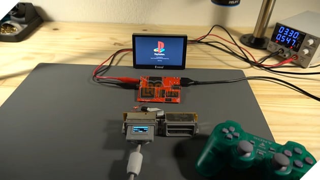 YouTuber chế tạo PlayStation Hybrid kết hợp PS1 và PS One, chỉ tiêu thụ dưới 2W điện 2