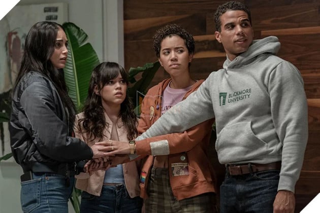 Diễn viên Jenna Ortega trong 1 phân cảnh ở serise Scream.